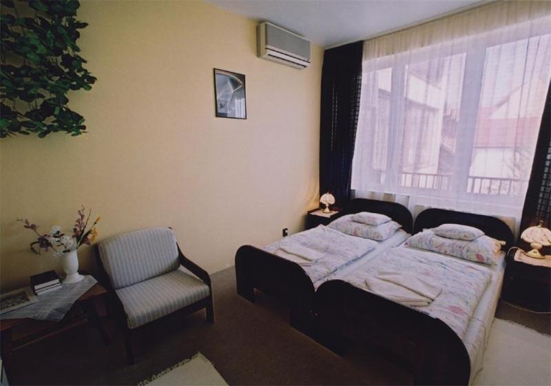 Hotel Uno Kecskemet Room photo